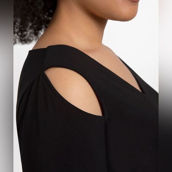 Sympli Nu Focus Tunic Cut Out Shoulder Asymmetrical Hem Top - Picture 3 of 12